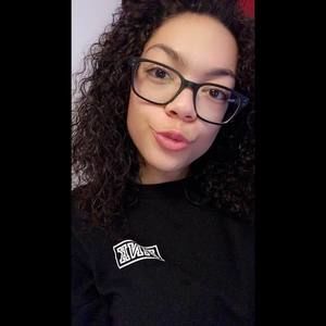 Meet your Posher, Kiera